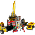 Ein Lego-Bausatz mit Kran und Baugeräten auf einer Abriss-Baustelle in Lego City. Baue deine eigene Baustelle!